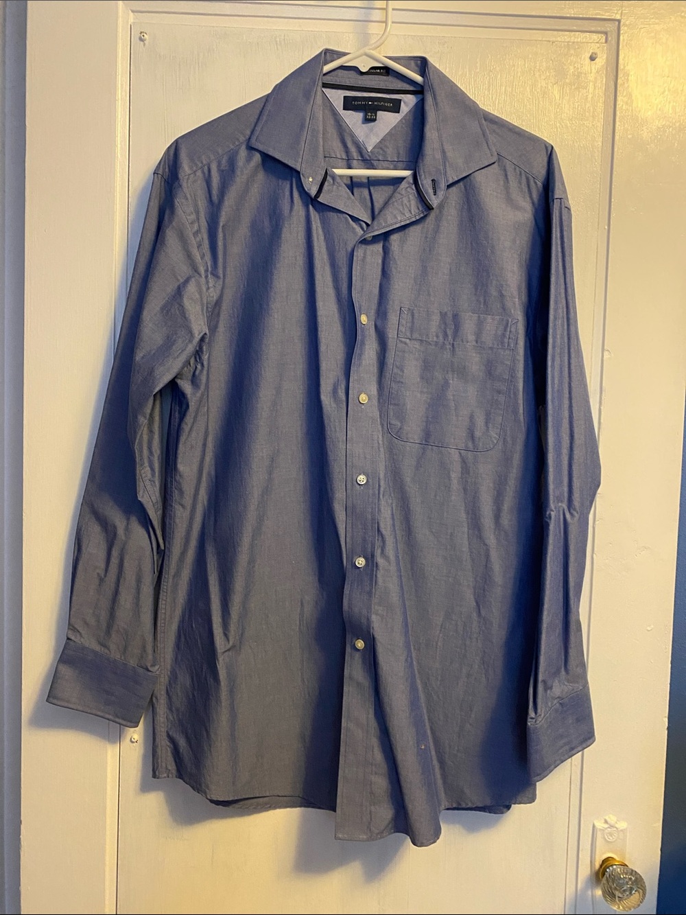 Tommy Hilfiger Men's Light Blue Button-Up Dress Shirt